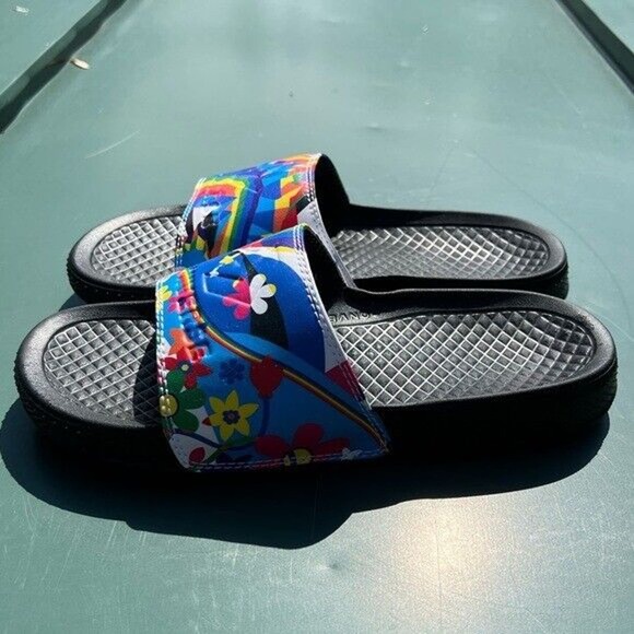 NWOT Unisex Converse rainbow multicolored slides - Picture 5 of 9